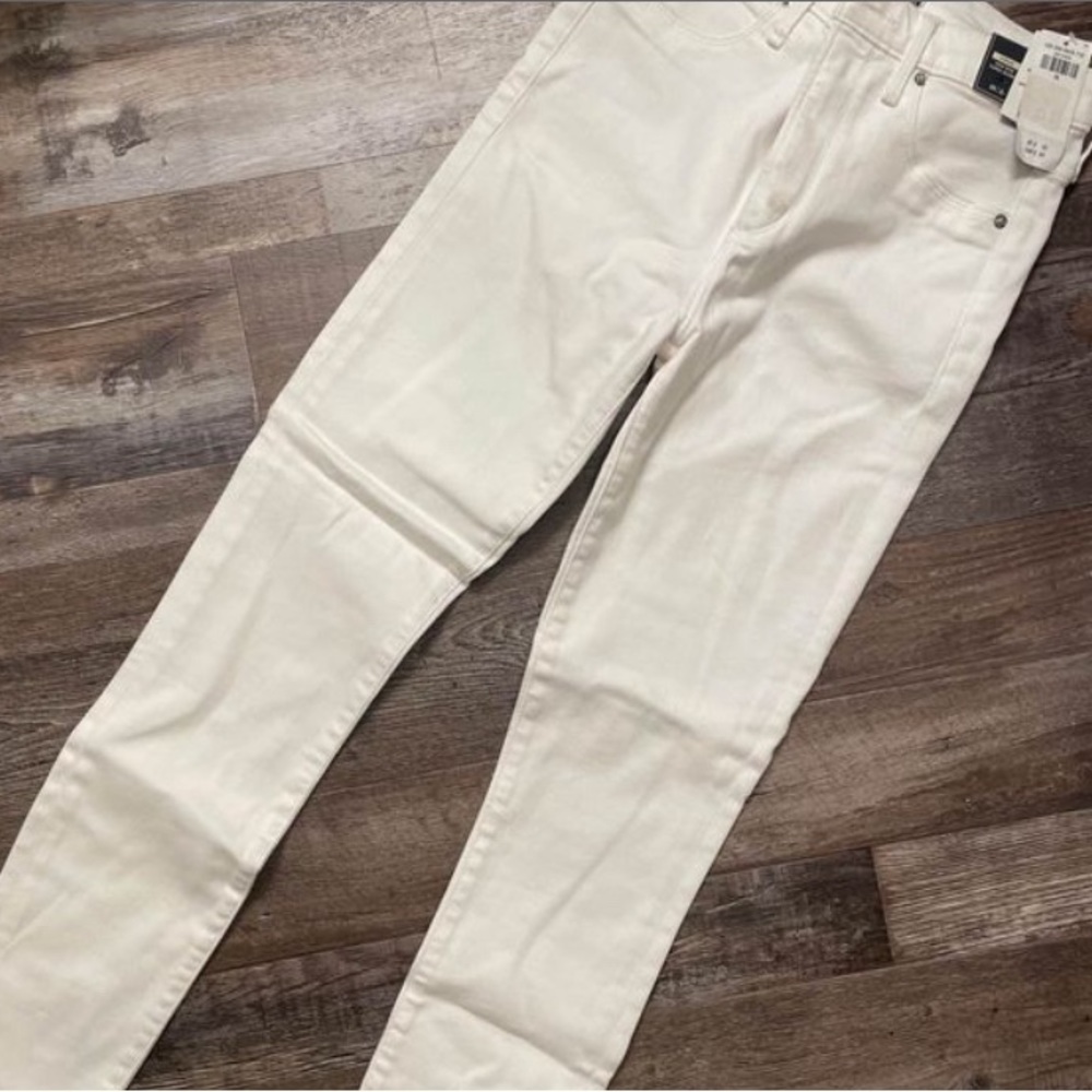 NWT White Skinny Jean Abercrombie and Fitch